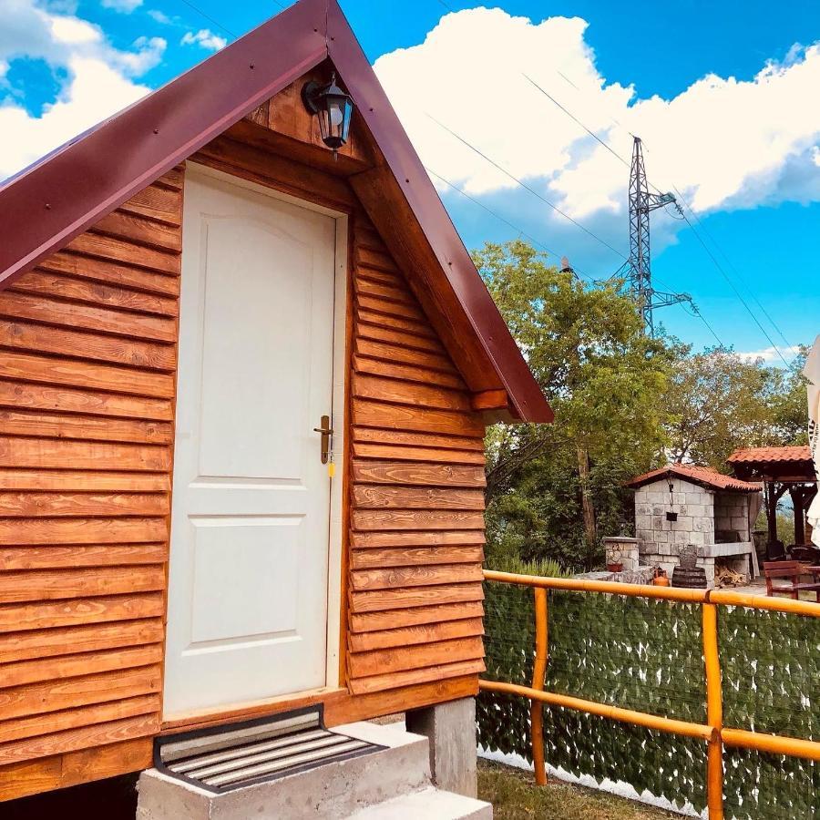 Vikendica,Bungalovi Lipska Pecina Cetinje Exterior foto